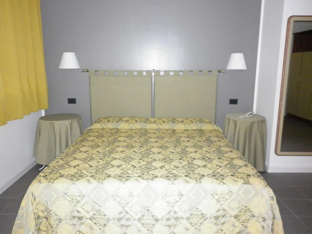 Residence Galaxy Bolonha 0*,